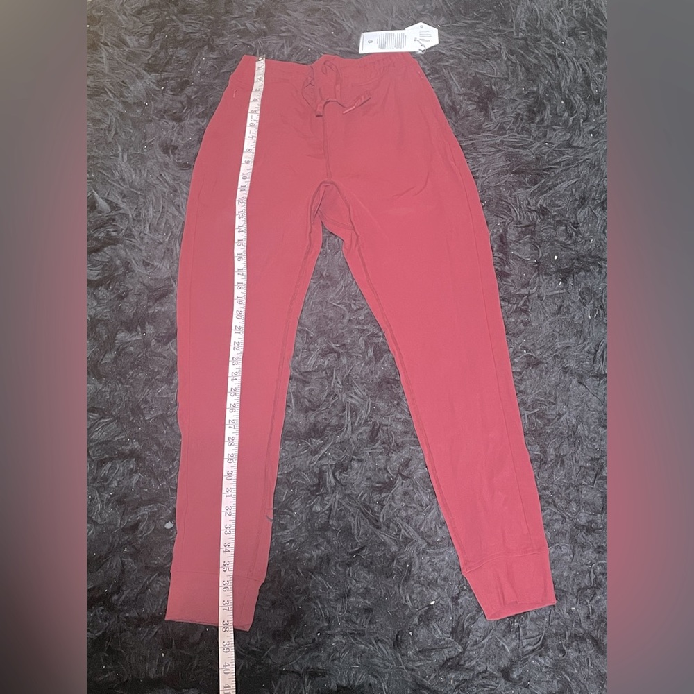 Buffbunny Jewel Joggers Maroon Sz Large NWT